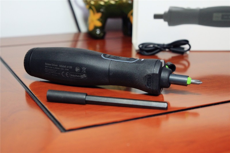 wiha zu Hause电助力螺丝刀评测：防滑丝设计让传统螺丝刀下岗