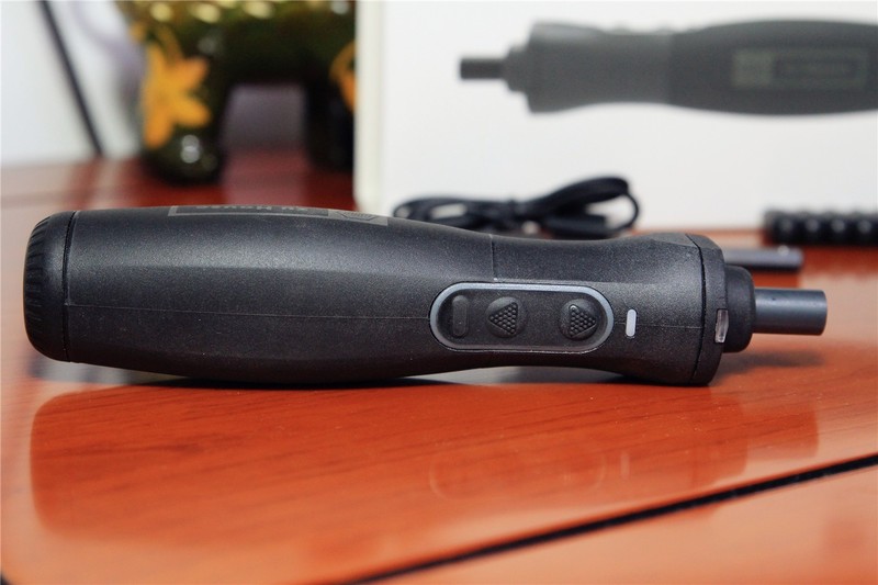 wiha zu Hause电助力螺丝刀评测：防滑丝设计让传统螺丝刀下岗