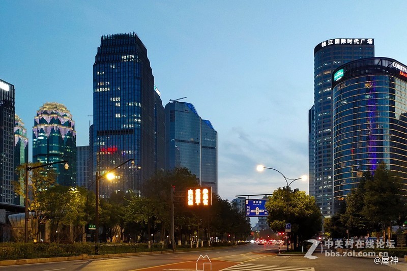 官方样片摄影师谈4800W三摄X27影像表现