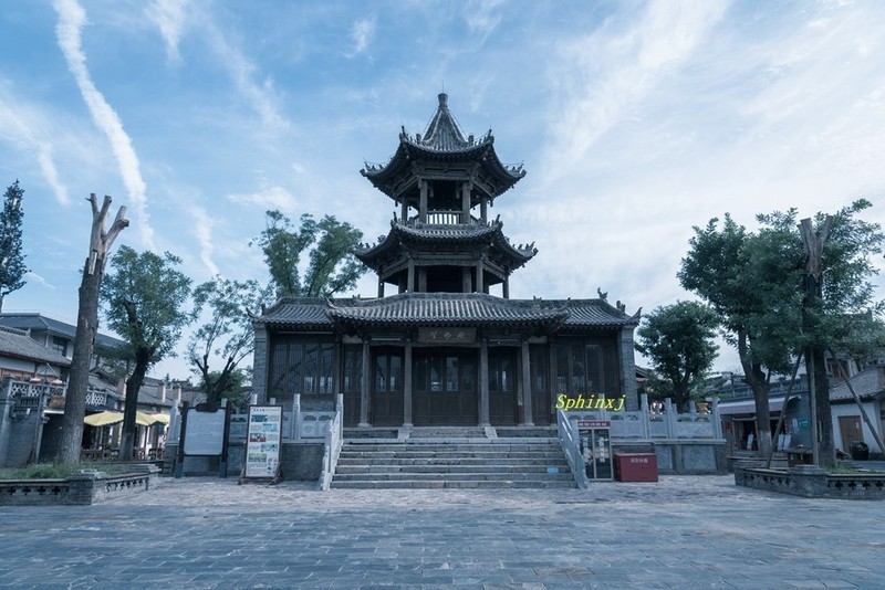 老片新调，觉得民国风更合适，就重调色一下。