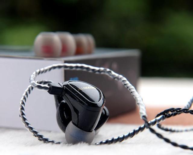 通勤耳机首选 ALLDOCUBE F40让耳朵惊艳的声音体验