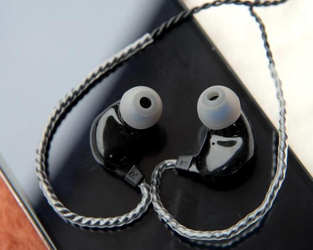 通勤耳机首选 ALLDOCUBE F40让耳朵惊艳的声音体验