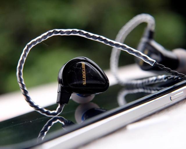 通勤耳机首选 ALLDOCUBE F40让耳朵惊艳的声音体验