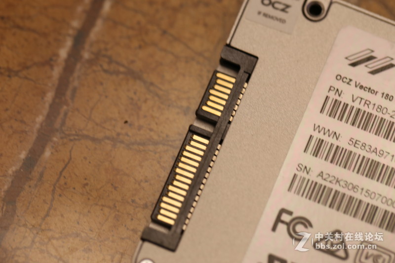 # OCZ Vector 180系列SSD全网首发试用# 精致做工超乎想象！（1.拆.解图赏）