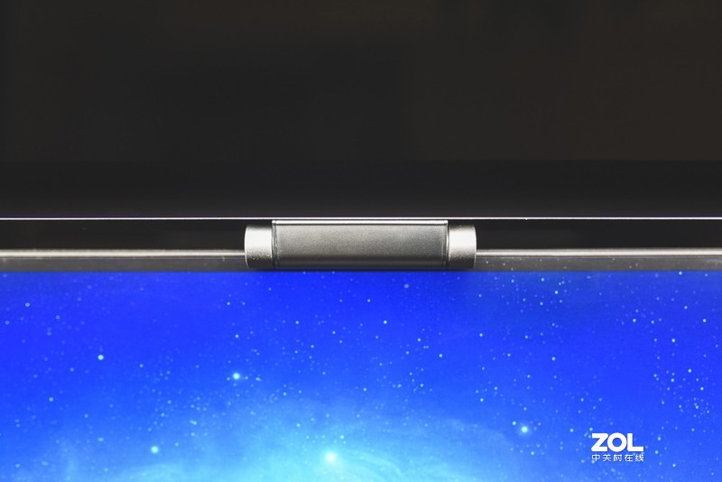 对比去年大热的屏幕挂灯，客观说说倍思与明基之间的体验价差比