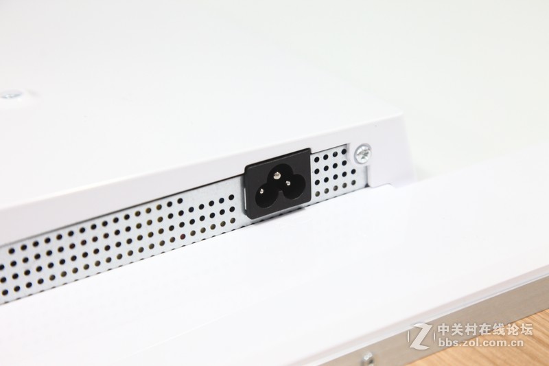 【6●18】提前抢HKC ， 入手Q320开箱晒机篇，主流32寸2K屏中的“冈本”