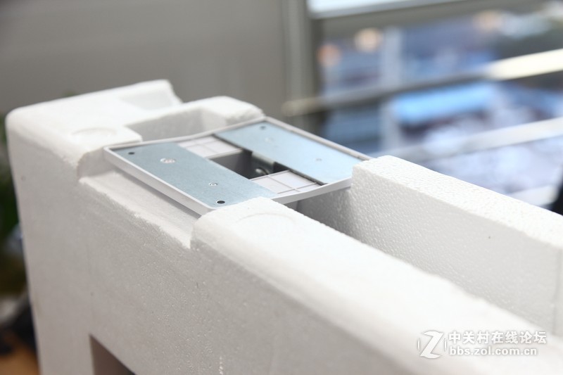 【6●18】提前抢HKC ， 入手Q320开箱晒机篇，主流32寸2K屏中的“冈本”