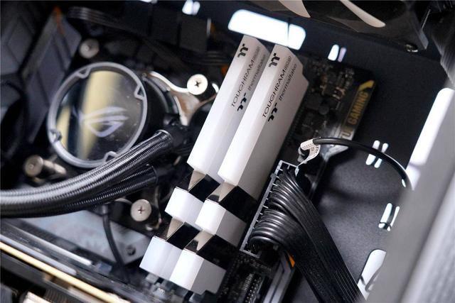 五一假期整机折腾记，不求合理，但求辣眼!