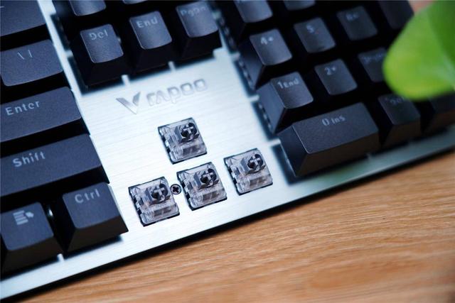 超级防水，红外银轴，雷柏推出全新机械键盘，或许合你的心意！