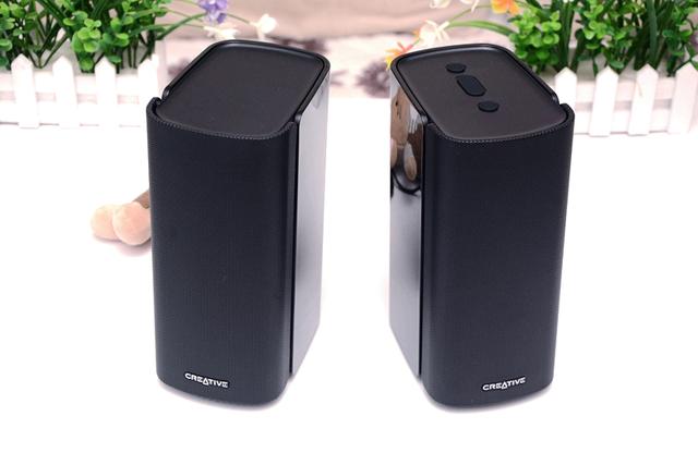 小桌子也能放得下的紧凑音箱，创新T100蓝牙桌面音箱开箱体验