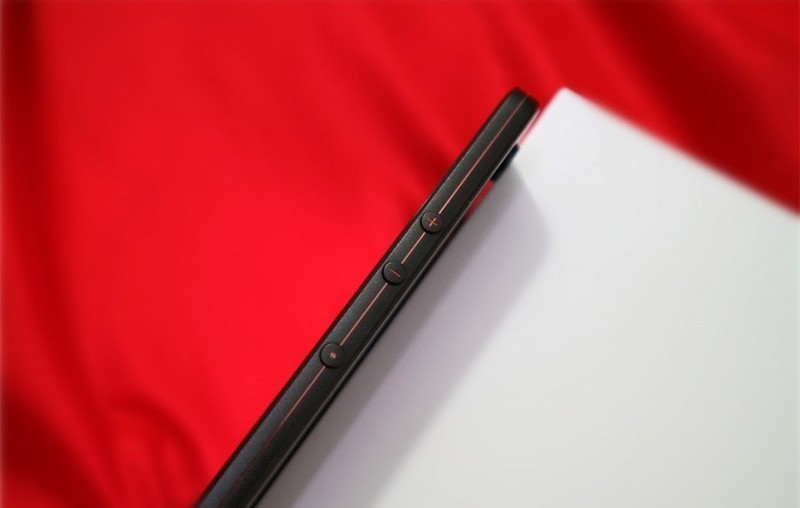 坚果Pro2S详测：自带桌面系统的手机，只要1798元