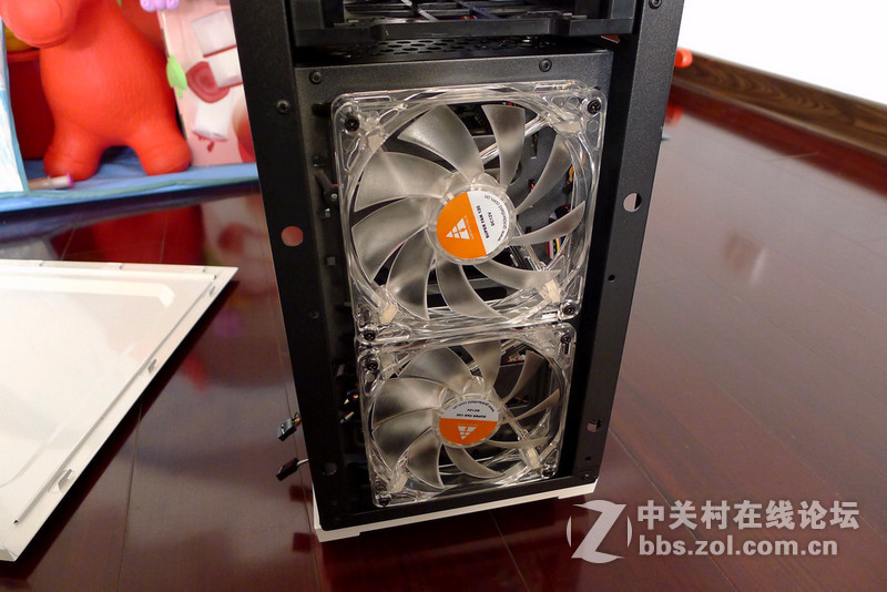 金河田超越荣耀版机箱散热大改造