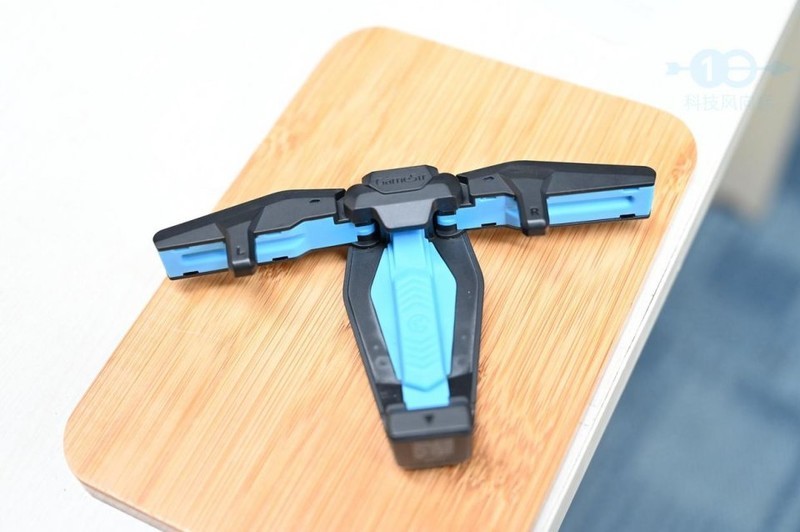 分秒响应，疾速开战，GameSir F4猎鹰手柄体验