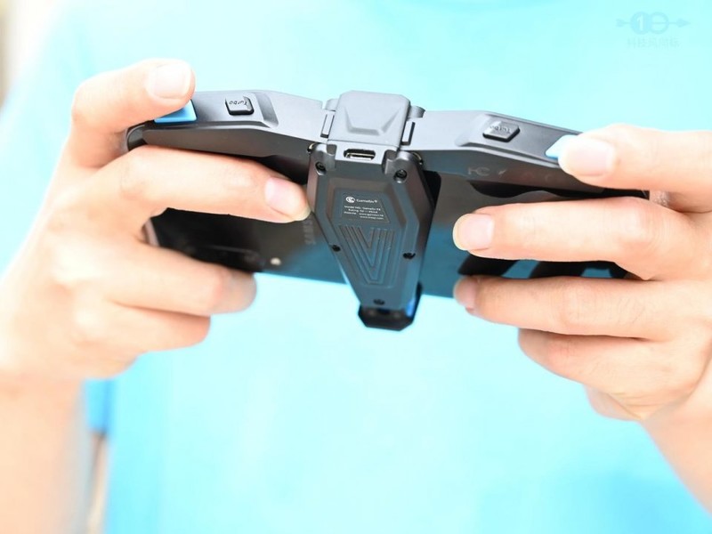 分秒响应，疾速开战，GameSir F4猎鹰手柄体验