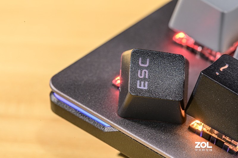 不卡键，防水防尘，快速入手迪摩F20机械键盘