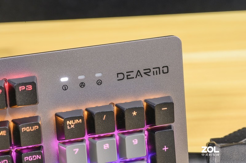 不卡键，防水防尘，快速入手迪摩F20机械键盘