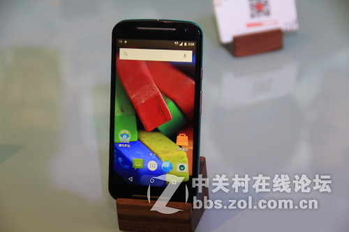 摩托罗拉新品现场看花眼，缤纷色彩美好生活