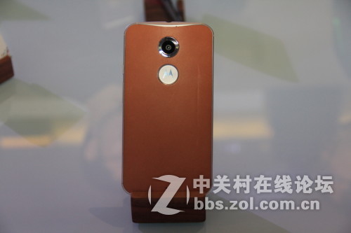 摩托罗拉新品现场看花眼，缤纷色彩美好生活