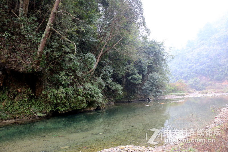 远离尘嚣，山清水秀