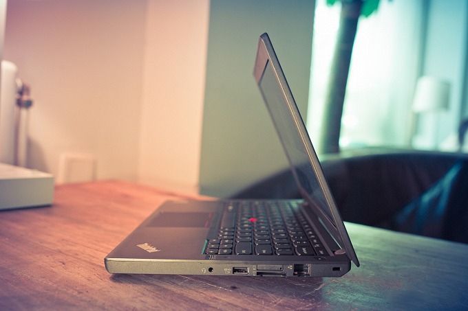 全天办公不插电，ThinkPad X240图赏