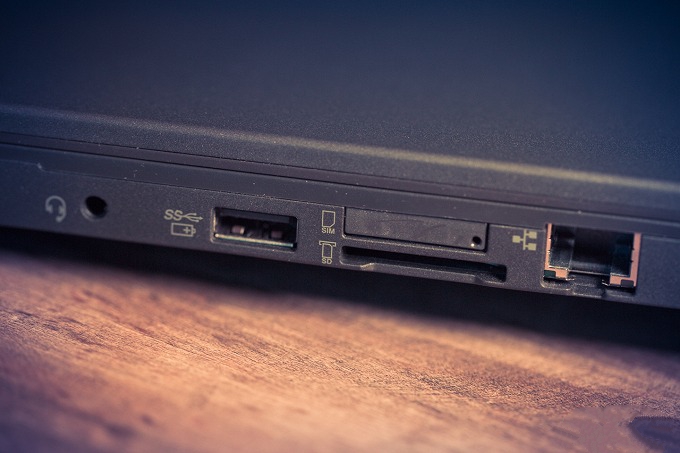 全天办公不插电，ThinkPad X240图赏