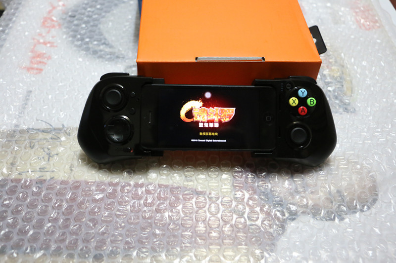 【MOGA ACE游戏手柄试用】开箱与iPhone5完美结合