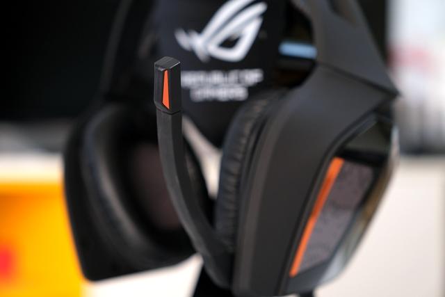 ROG百夫长7.1 游戏耳机评测，七百价位+外置独立声卡