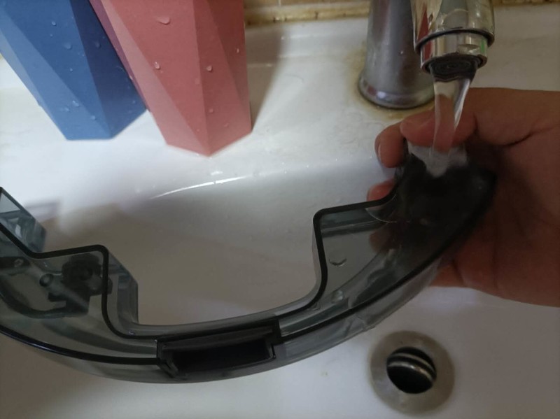 4000帕吸力+2.5小时续航+激光导航，美的M7扫地机靠谱吗？