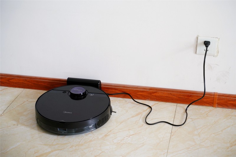 4000帕吸力+2.5小时续航+激光导航，美的M7扫地机靠谱吗？