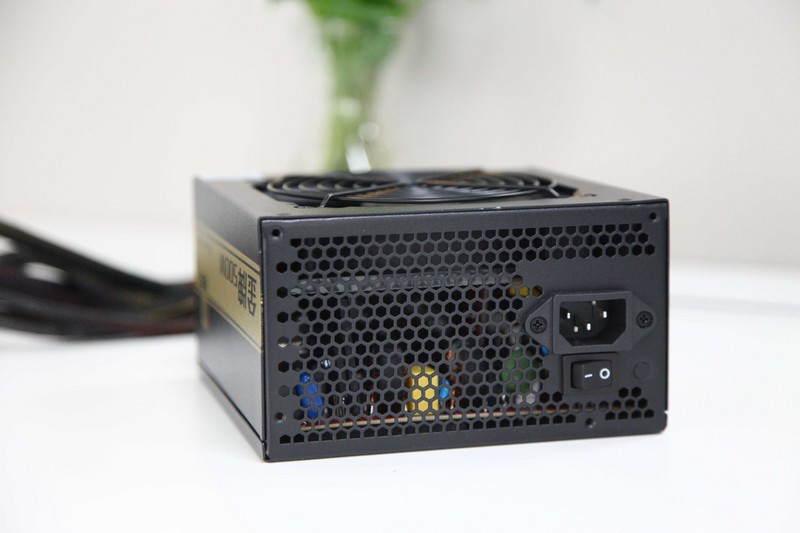 【一小时装机】记录神速装机时刻，先马套装+I5+GTX970装机分享。