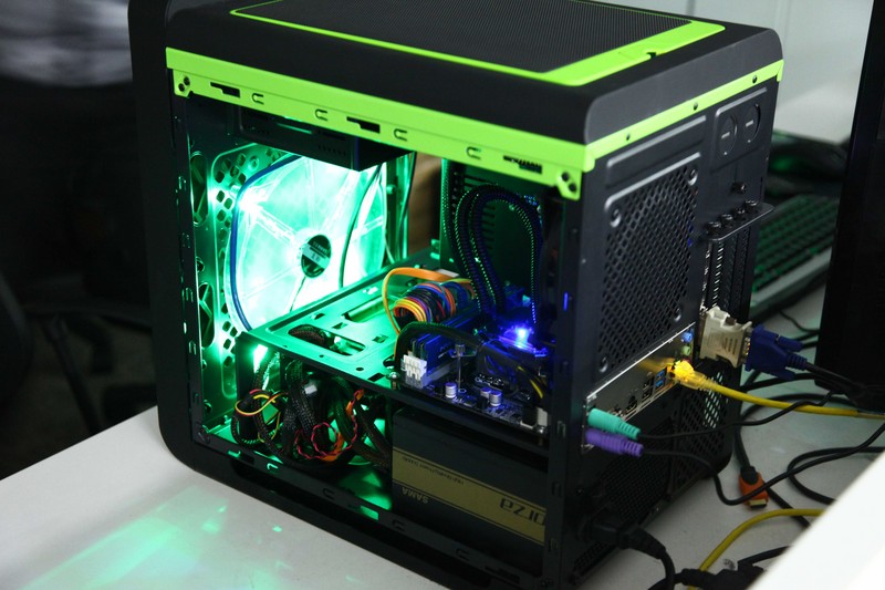 【一小时装机】记录神速装机时刻，先马套装+I5+GTX970装机分享。