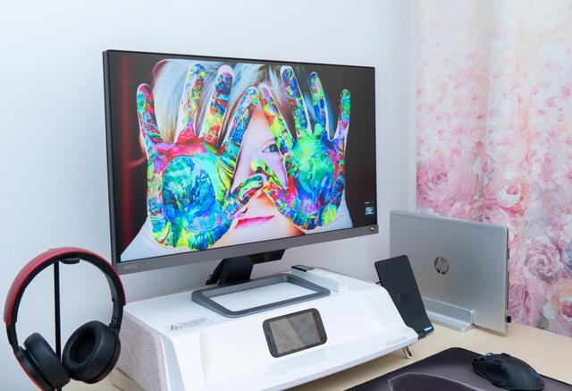 进能剪辑、退能观影，我的桌面生产力和娱乐并存