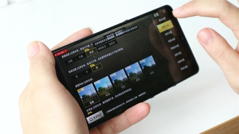 坚果Pro2S详测：自带桌面系统的手机，只要1798元