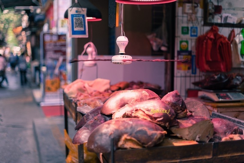 赶苍蝇，各出奇招。