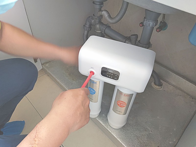 美国怡口EUF202-2型直饮净水机，好净水造就舌尖上的好好美味 I 视频