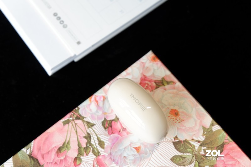 高通芯片加全频动铁，比A4纸还轻的万魔真无线，堆料与颜值并存