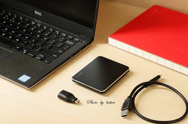 超轻薄、突破500MB/s！东芝XS700移动固态硬盘体验