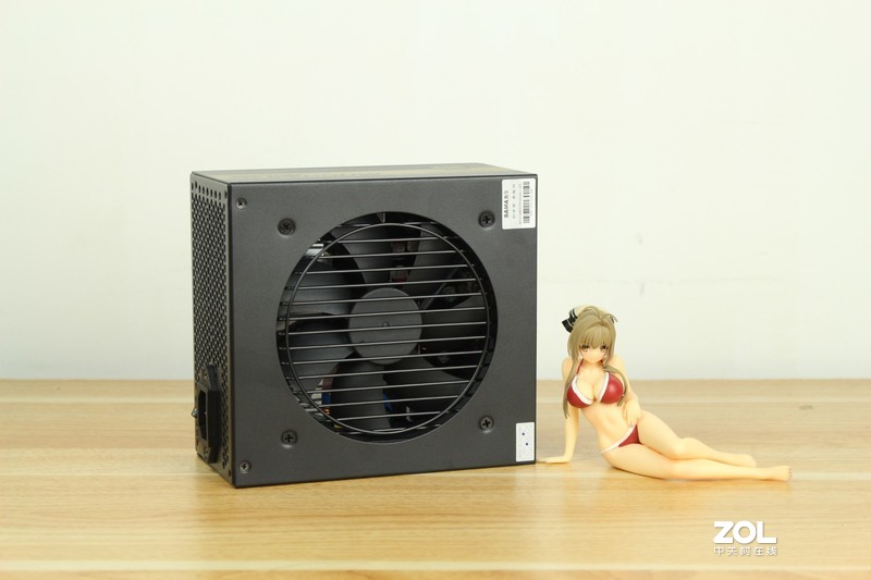 易大师神光版上机评测：好看又实用，装机不求人~