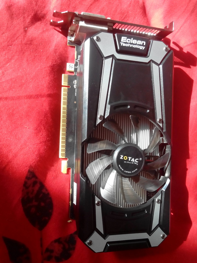 出售索泰gtx750雷霆版1g显卡一张600米