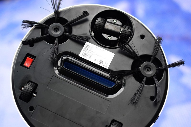 快去干活吧 勤劳的一米T115智能扫地机器人