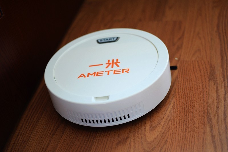 快去干活吧 勤劳的一米T115智能扫地机器人