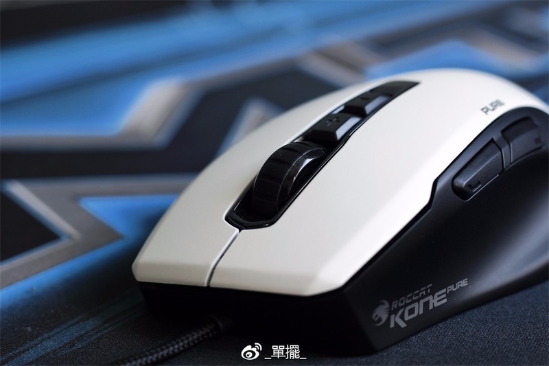 【單擺出品】冰豹Kone Pure夜枭-熊猫版 游戏鼠标评测