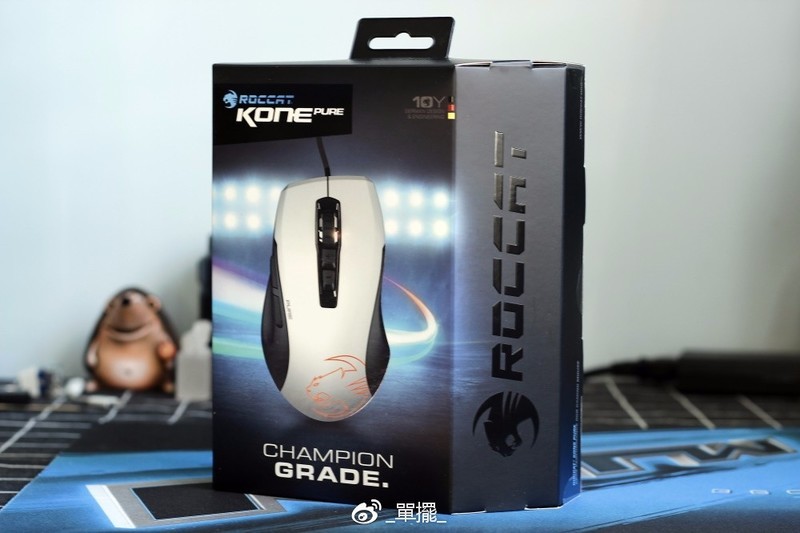 【單擺出品】冰豹Kone Pure夜枭-熊猫版 游戏鼠标评测