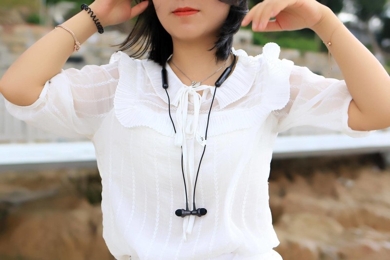 点亮耳边时尚的“旋律”，1MORE时尚蓝牙耳机PRO版简评