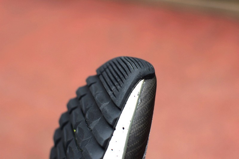 透气飞织 皮革混搭 七面鲨鱼运动休闲鞋