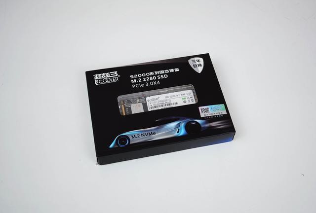 SSD该怎么选？能PCIe绝不SATA，超频三迅捷M.2 SSD 评测