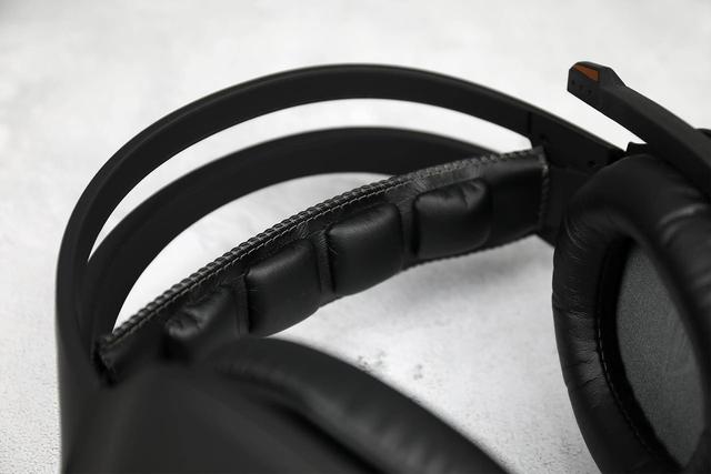 物理7.1环绕立体声，这款败家之眼百夫长不但好用还有点儿小酷