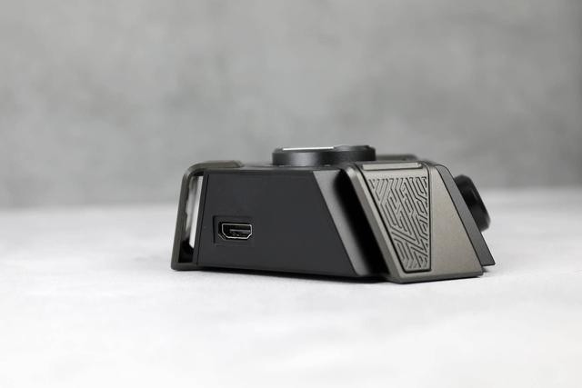 物理7.1环绕立体声，这款败家之眼百夫长不但好用还有点儿小酷