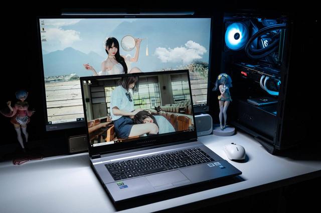 一个用薪打造的完美工作桌面到底需要什么？六件好物与你分享