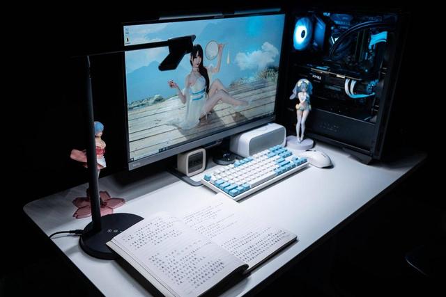 一个用薪打造的完美工作桌面到底需要什么？六件好物与你分享